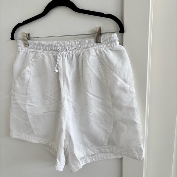 Adidas Original Nylon Women's White Athletic Shorts Drawstring Pockets Lined L - Picture 2 of 13
